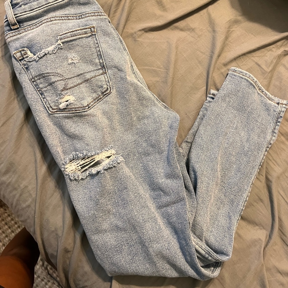 00 SHORT American Eagle Mom Jeans